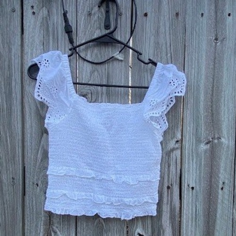 Soprano White Smocked Eyelet Flutter Sleeve Crop‎ Top Square Neck Small
